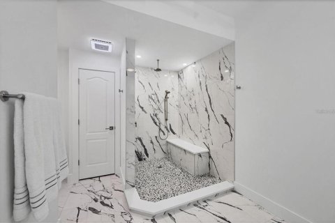 Copropriété à louer à Englewood, Floride: 3 chambres, 188.41 m2 № 2166291 - photo 16