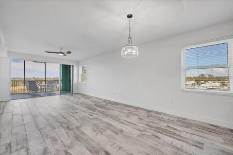 Copropriété à louer à Englewood, Floride: 3 chambres, 188.41 m2 № 2166291 - photo 3