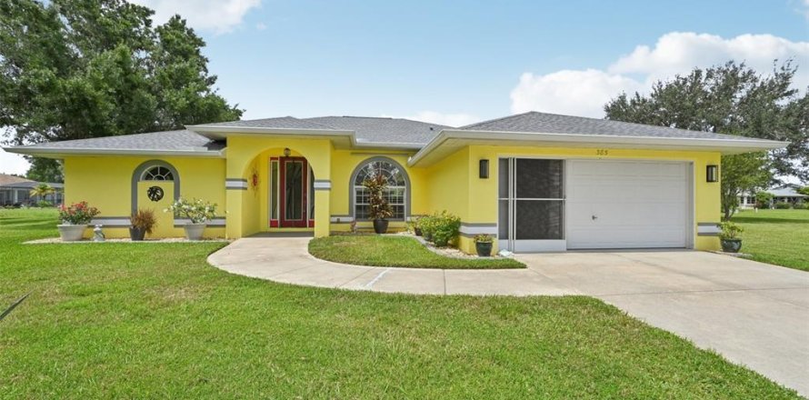 House in Punta Gorda, Florida 3 bedrooms, 163.23 sq.m. № 1899233