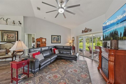 House in Punta Gorda, Florida 3 bedrooms, 163.23 sq.m. № 1899233 - photo 9