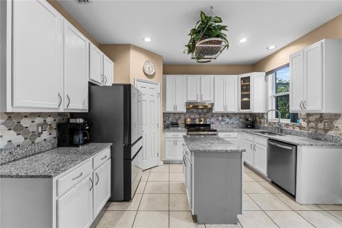 House in Kissimmee, Florida 3 bedrooms, 201.88 sq.m. № 1746914 - photo 7