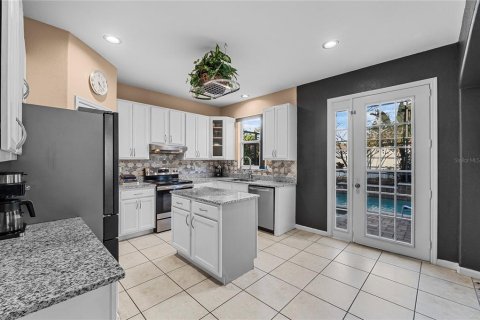 House in Kissimmee, Florida 3 bedrooms, 201.88 sq.m. № 1746914 - photo 8