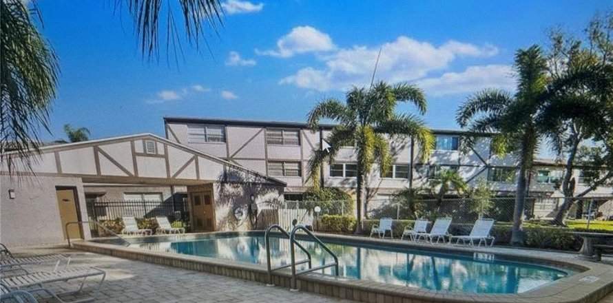 Condominio en Dunedin, Florida, 4 dormitorios № 1802089