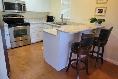 Villa ou maison à vendre à Ruskin, Floride: 2 chambres, 93.65 m2 № 2434500 - photo 8