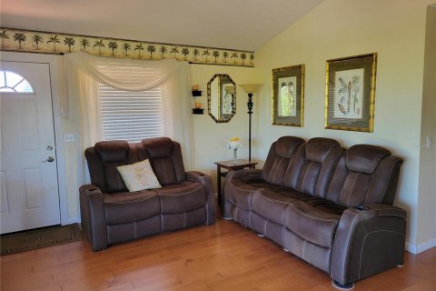 Villa ou maison à vendre à Ruskin, Floride: 2 chambres, 93.65 m2 № 2434500 - photo 4