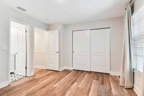 Touwnhouse à vendre à Tampa, Floride: 2 chambres, 101.64 m2 № 2419159 - photo 25