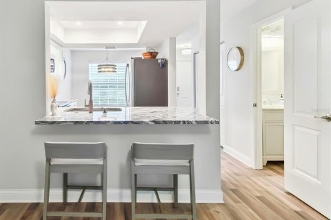 Touwnhouse à vendre à Tampa, Floride: 2 chambres, 101.64 m2 № 2419159 - photo 9