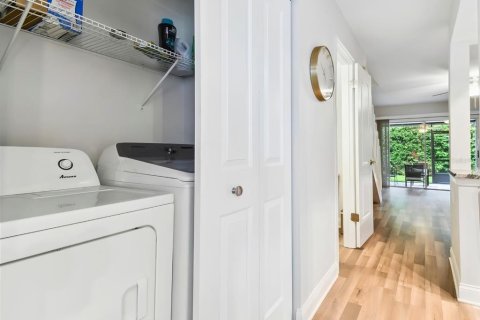 Touwnhouse à vendre à Tampa, Floride: 2 chambres, 101.64 m2 № 2419159 - photo 8
