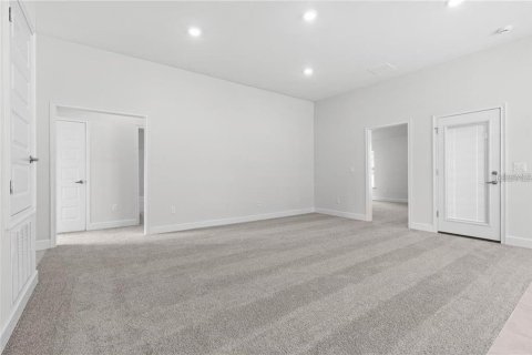 House in Palm Coast, Florida 3 bedrooms, 127.09 sq.m. № 2133834 - photo 4