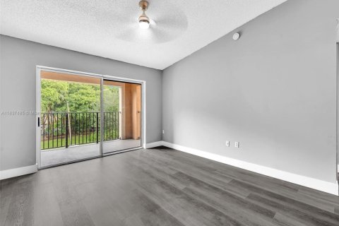 Condo in Miramar, Florida, 2 bedrooms  № 1822014 - photo 28