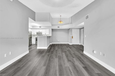 Condo in Miramar, Florida, 2 bedrooms  № 1822014 - photo 12