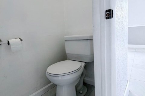 Touwnhouse à vendre à Davie, Floride: 3 chambres, 153.29 m2 № 2245414 - photo 10