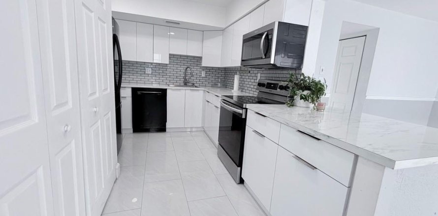 Touwnhouse à Davie, Floride 3 chambres, 153.29 m2 № 2245414