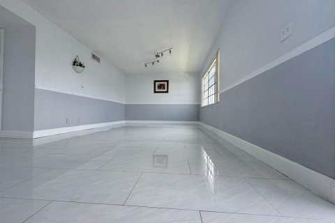 Touwnhouse à vendre à Davie, Floride: 3 chambres, 153.29 m2 № 2245414 - photo 8