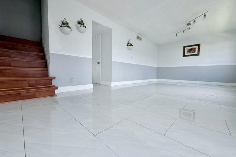 Touwnhouse à vendre à Davie, Floride: 3 chambres, 153.29 m2 № 2245414 - photo 7