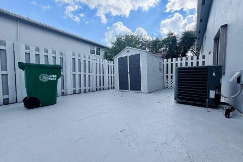 Touwnhouse à vendre à Davie, Floride: 3 chambres, 153.29 m2 № 2245414 - photo 18
