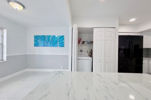 Touwnhouse à vendre à Davie, Floride: 3 chambres, 153.29 m2 № 2245414 - photo 16