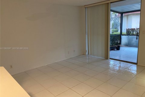 Adosado en alquiler en Hallandale Beach, Florida, 3 dormitorios, 162.58 m2 № 2043236 - foto 4