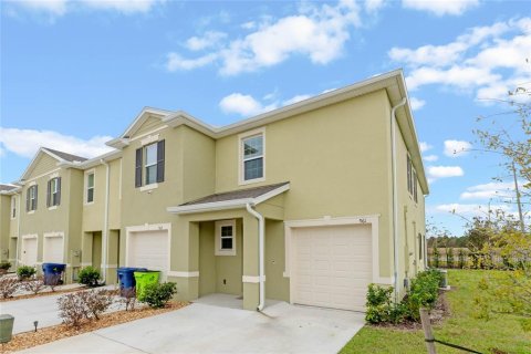 Adosado en venta en Howey-in-the-Hills, Florida, 3 dormitorios, 163.32 m2 № 1559818 - foto 2