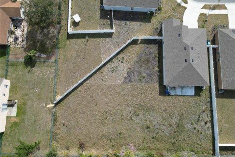 House in Lake Wales, Florida 4 bedrooms, 179.77 sq.m. № 1543985 - photo 22