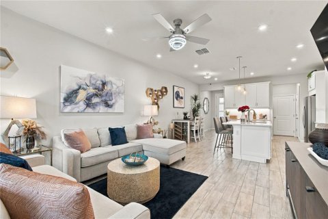 Townhouse in Wesley Chapel, Florida 3 bedrooms, 154.87 sq.m. № 2394417 - photo 27