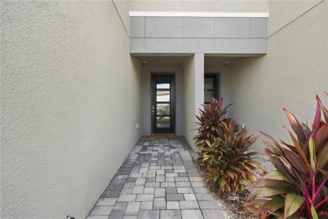 Townhouse in Wesley Chapel, Florida 3 bedrooms, 154.87 sq.m. № 2394417 - photo 6