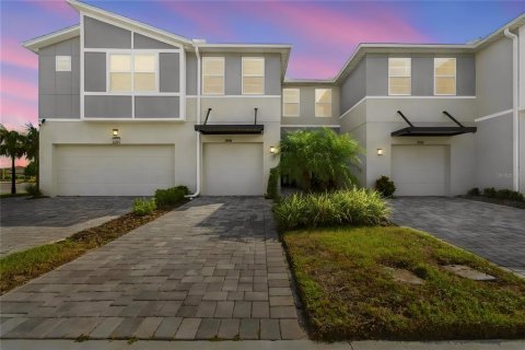 Townhouse in Wesley Chapel, Florida 3 bedrooms, 154.87 sq.m. № 2394417