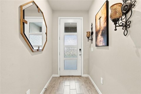 Townhouse in Wesley Chapel, Florida 3 bedrooms, 154.87 sq.m. № 2394417 - photo 9