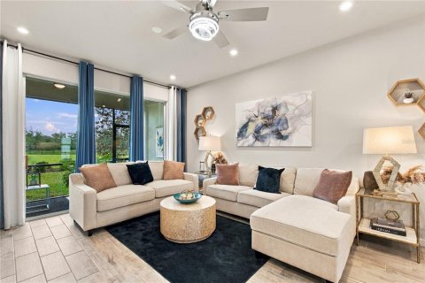 Townhouse in Wesley Chapel, Florida 3 bedrooms, 154.87 sq.m. № 2394417 - photo 26