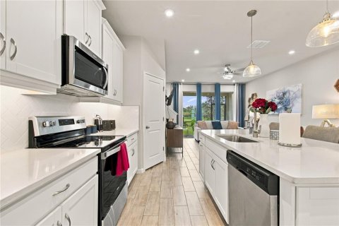 Townhouse in Wesley Chapel, Florida 3 bedrooms, 154.87 sq.m. № 2394417 - photo 17