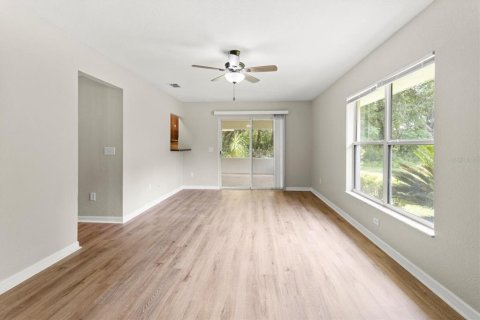 Casa en venta en Wildwood, Florida, 3 dormitorios, 194.82 m2 № 1817553 - foto 7