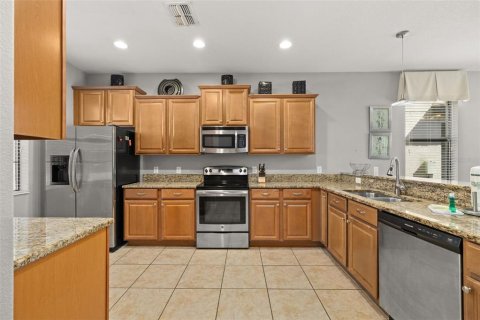 House in Davenport, Florida 5 bedrooms, 264.03 sq.m. № 1907735 - photo 7