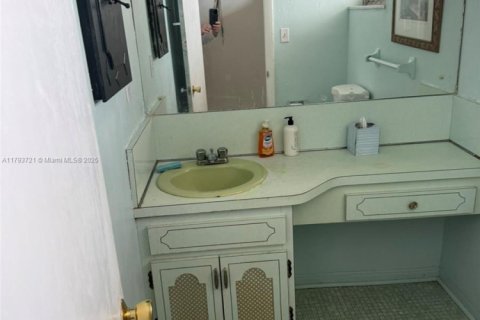 Condominio en venta en Miami, Florida, 1 dormitorio, 73.67 m2 № 1737545 - foto 11
