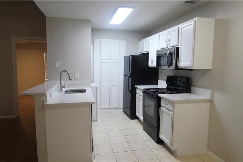 Condominio en alquiler en Sarasota, Florida, 2 dormitorios, 92.9 m2 № 1883224 - foto 3