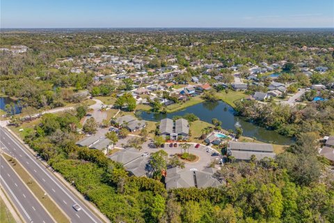 Condominio en alquiler en Sarasota, Florida, 2 dormitorios, 92.9 m2 № 1883224 - foto 18