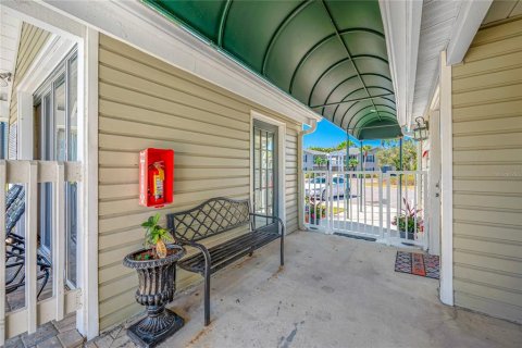 Condominio en alquiler en Sarasota, Florida, 2 dormitorios, 92.9 m2 № 1883224 - foto 22