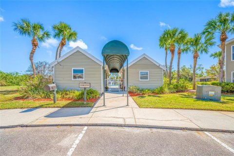 Condominio en alquiler en Sarasota, Florida, 2 dormitorios, 92.9 m2 № 1883224 - foto 23