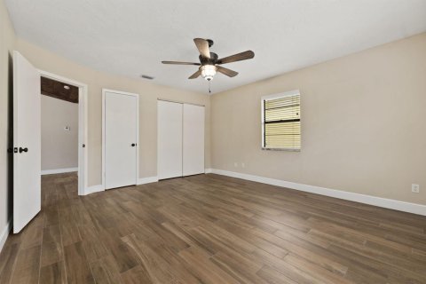 House in Okeechobee, Florida 2 bedrooms, 102.94 sq.m. № 2085306 - photo 26