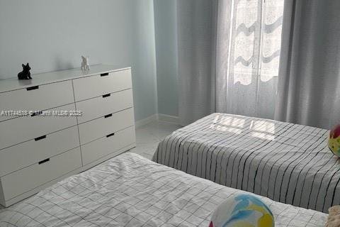 Copropriété à louer à Hallandale Beach, Floride: 3 chambres, 161.65 m2 № 1962397 - photo 23