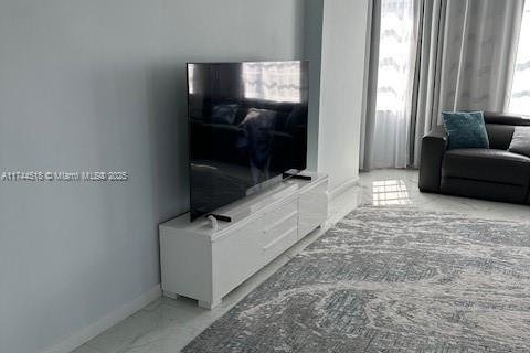 Copropriété à louer à Hallandale Beach, Floride: 3 chambres, 161.65 m2 № 1962397 - photo 19