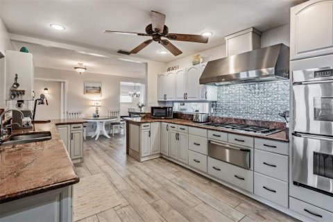 Casa en venta en Palm Harbor, Florida, 4 dormitorios, 386.75 m2 № 2097924 - foto 19