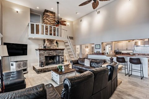 Casa en venta en Palm Harbor, Florida, 4 dormitorios, 386.75 m2 № 2097924 - foto 18