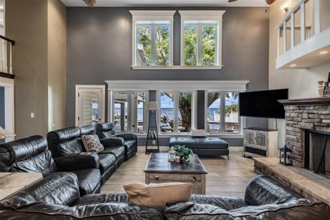 Casa en venta en Palm Harbor, Florida, 4 dormitorios, 386.75 m2 № 2097924 - foto 15