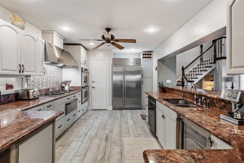 Casa en venta en Palm Harbor, Florida, 4 dormitorios, 386.75 m2 № 2097924 - foto 22