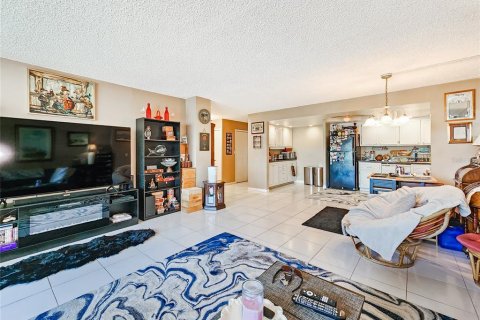Condo in Clearwater, Florida, 2 bedrooms  № 1204576 - photo 7
