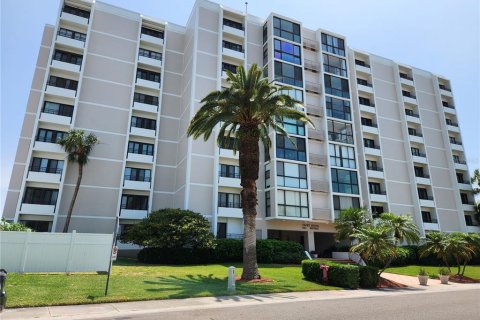 Condo in Clearwater, Florida, 2 bedrooms  № 1204576 - photo 1