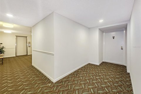 Condo in Clearwater, Florida, 2 bedrooms  № 1204576 - photo 5