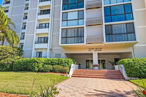 Condo in Clearwater, Florida, 2 bedrooms  № 1204576 - photo 2