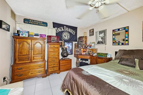 Condo in Clearwater, Florida, 2 bedrooms  № 1204576 - photo 20