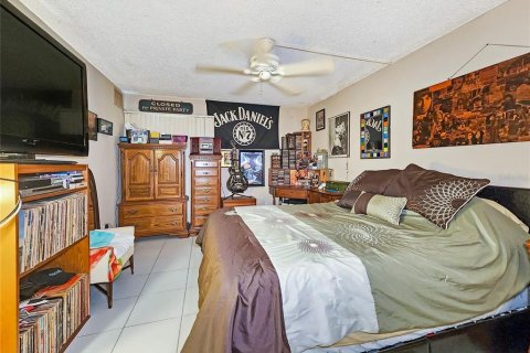 Condo in Clearwater, Florida, 2 bedrooms  № 1204576 - photo 19